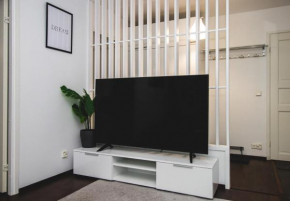 Cozy apartment near Metro Station